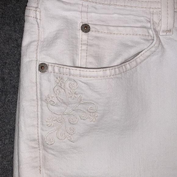 Eddie Bauer off white boot cut jeans - Picture 4 of 6